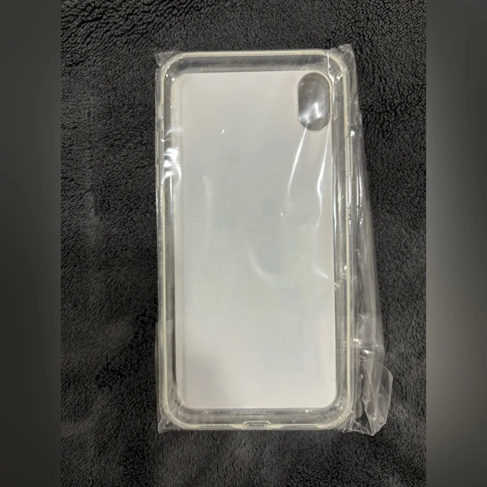 iPhone XR cases bundle - Picture 4 of 5